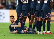 竞技宝官网-关于山东男篮训练开放日；赛后强势反弹引欢呼；欧冠在即；年轻球员得到机会的信息