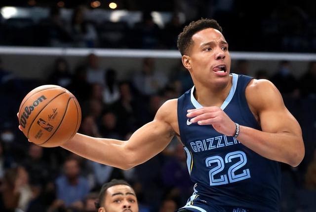 关于孟菲斯灰熊训练开放日，赛后刷新队史纪录引欢呼，CBA季后赛在即，球探报告显示潜力的信息